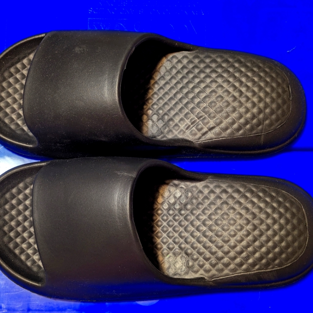 Memory foam slides